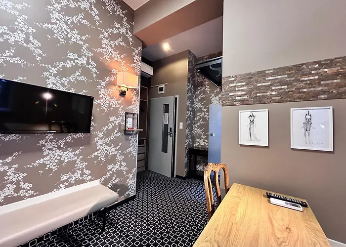 Cocorico Z Mini Sniadaniem (adults Only) *